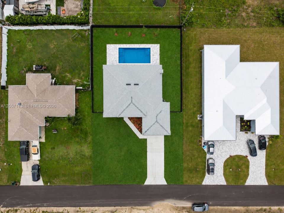 На продажу: $449,999 (4 спален, 3 ванн, 1683 Квадратных фут)