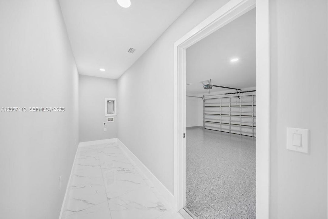 На продажу: $449,999 (4 спален, 3 ванн, 1683 Квадратных фут)