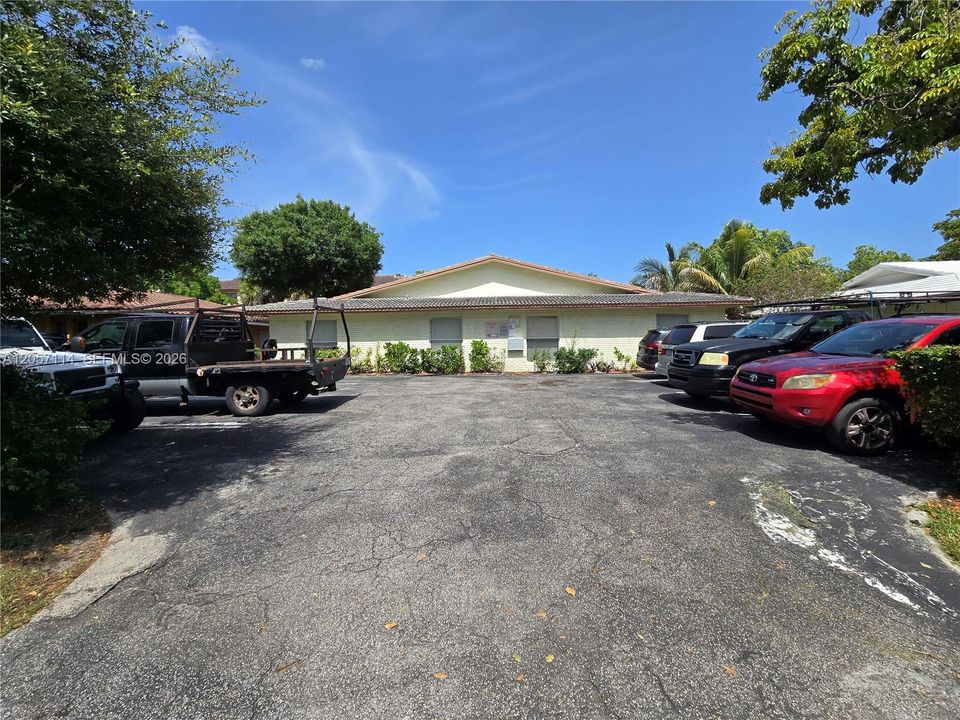 For Sale: $1,075,000 (0 beds, 0 baths, 3659 Square Feet)