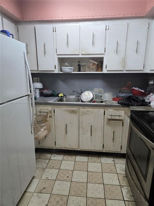 For Sale: $1,075,000 (0 beds, 0 baths, 3659 Square Feet)