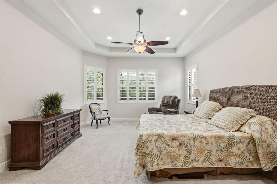 3-web-or-mls-2553_NW_Crystal_Lake_Dr_003