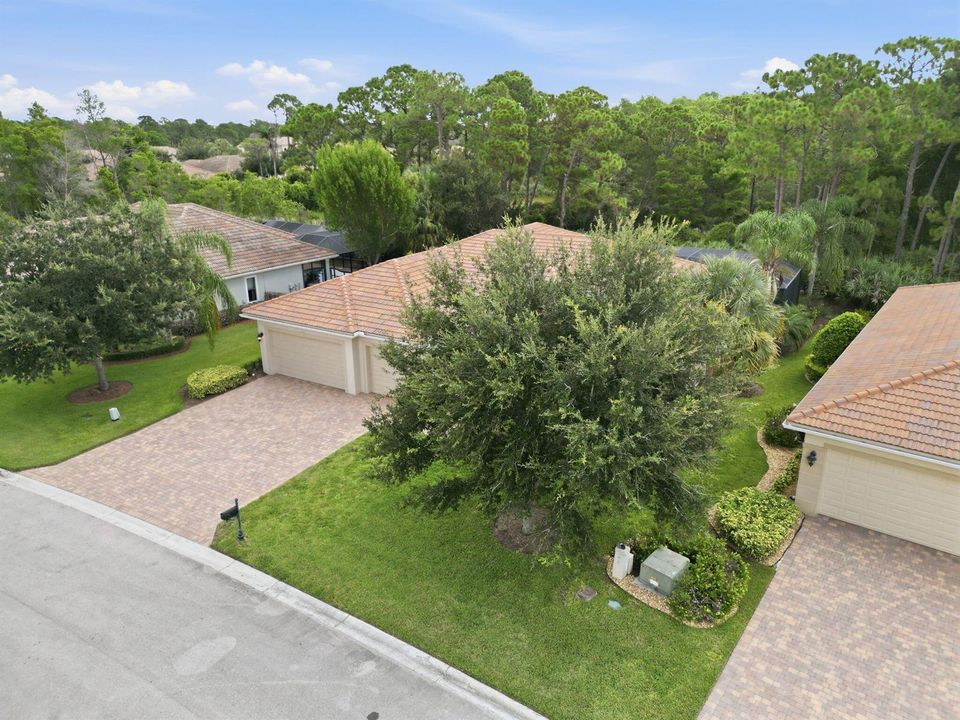 64-web-or-mls-2553_NW_Crystal_Lake_Dr_Dr
