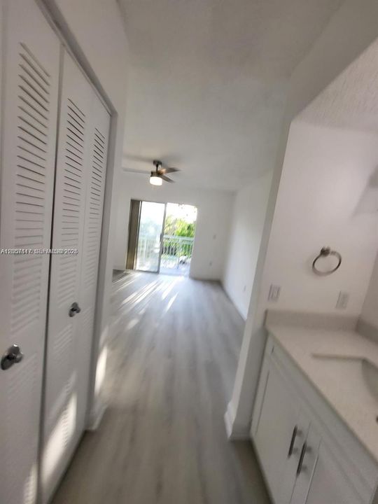 For Rent: $2,150 (2 beds, 2 baths, 1113 Square Feet)