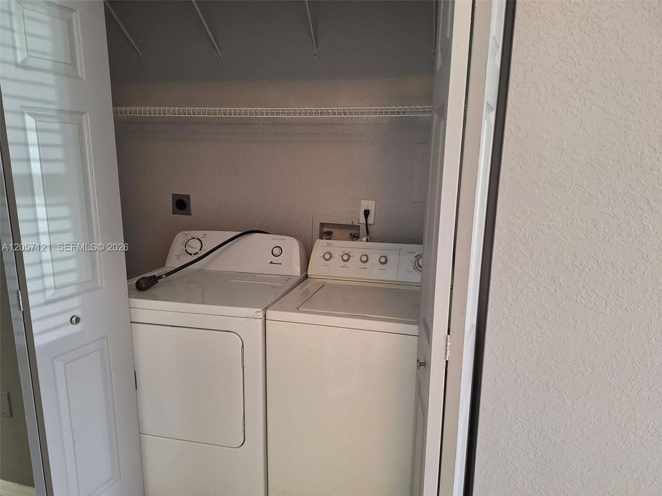 En Renta: $3,100 (3 camas, 2 baños, 1420 Pies cuadrados)