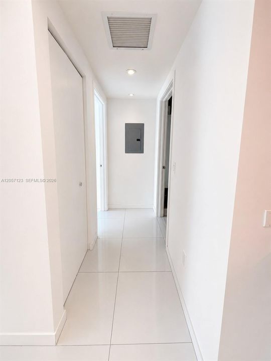 В аренду: $3,700 (1 спален, 1 ванн, 812 Квадратных фут)