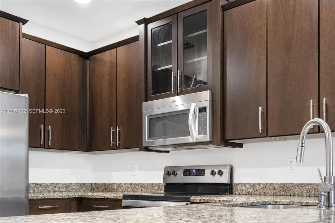 For Rent: $4,500 (3 beds, 2 baths, 1892 Square Feet)