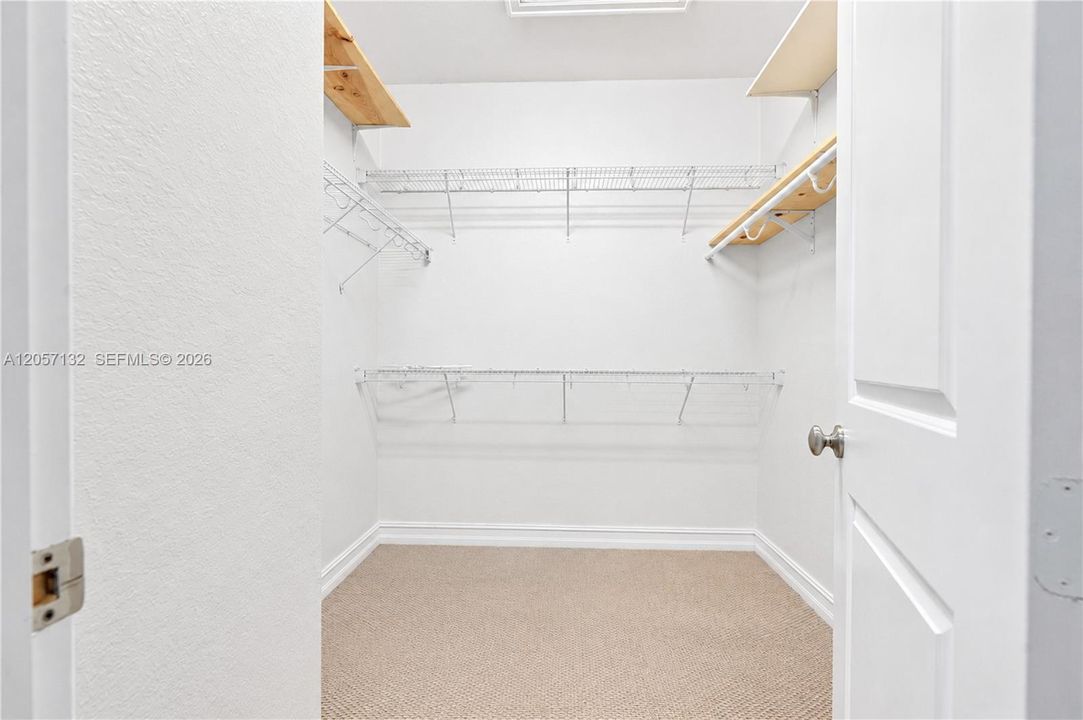 For Rent: $4,500 (3 beds, 2 baths, 1892 Square Feet)