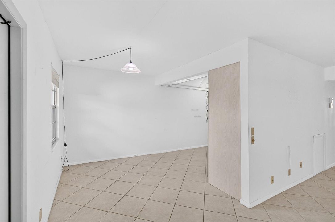 Dining rm