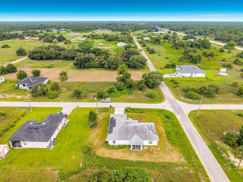 2501 E 17th Street-31