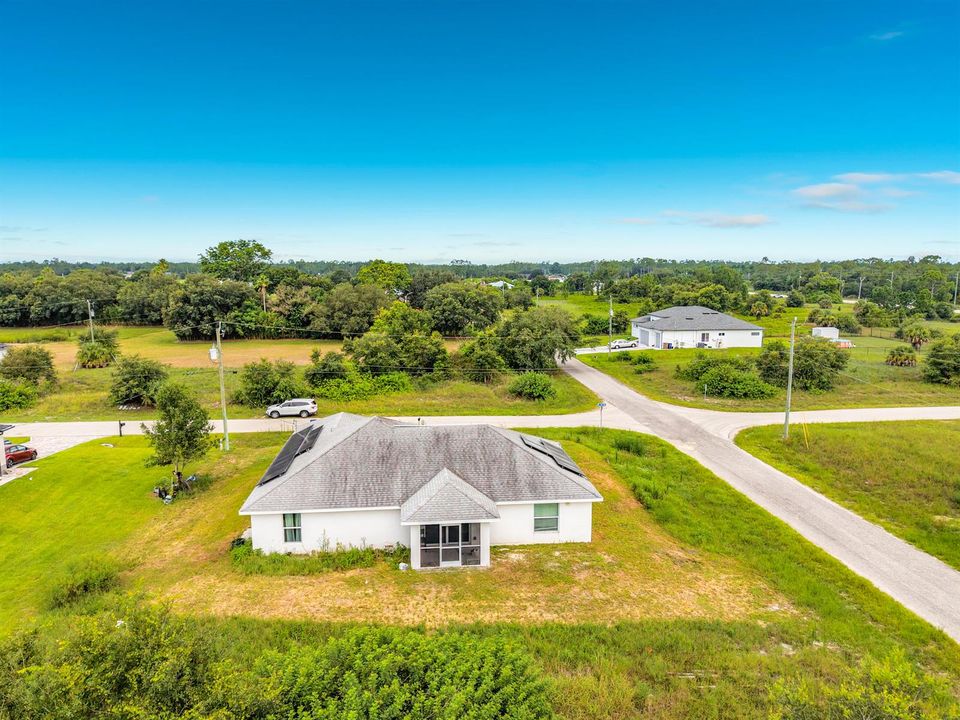 2501 E 17th Street-24