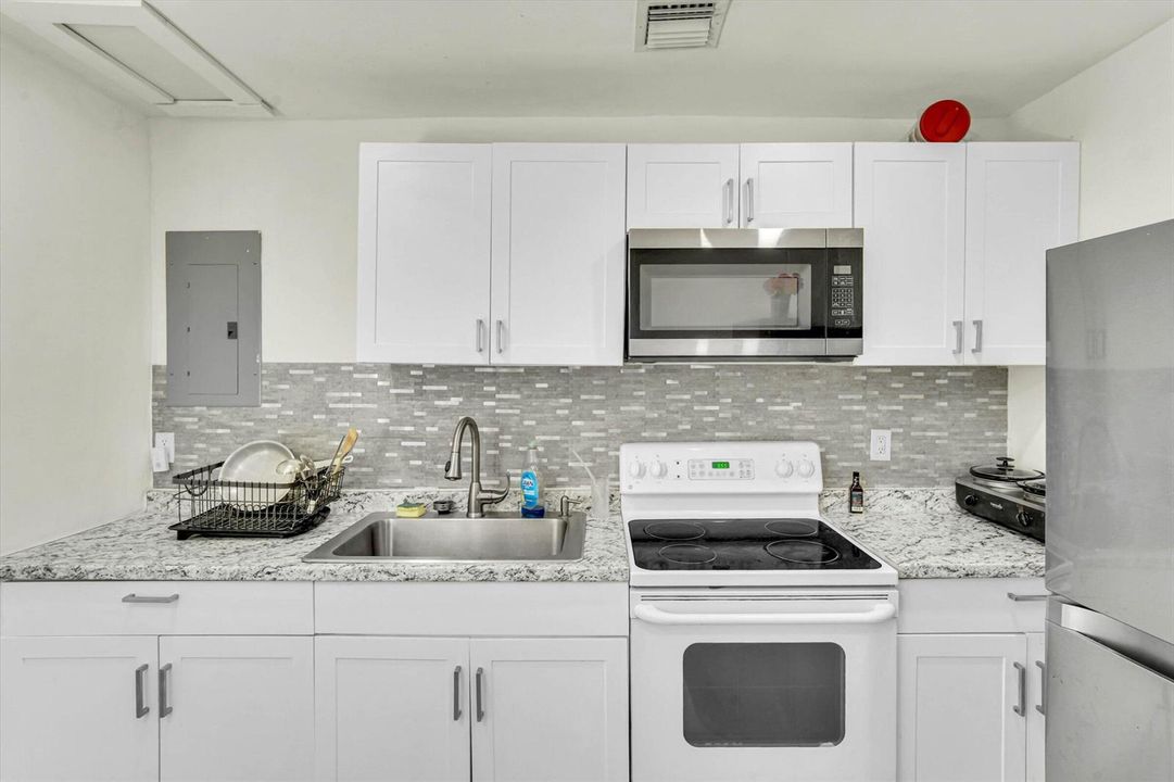 13-41 William Rd-13