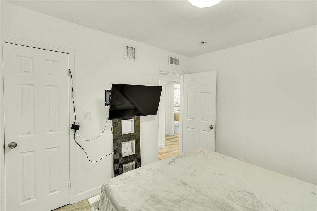 17-41 William Rd-17
