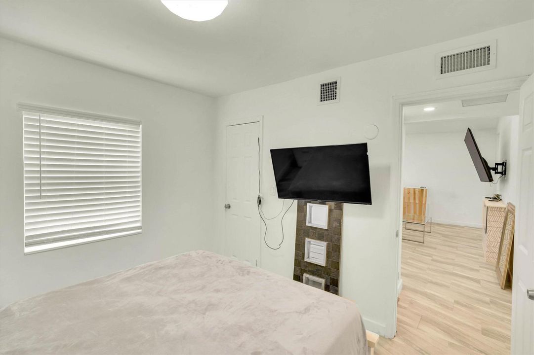 16-41 William Rd-16