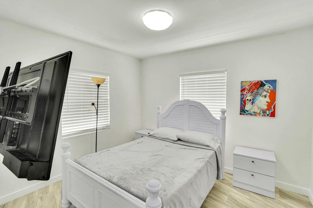 21-41 William Rd-21