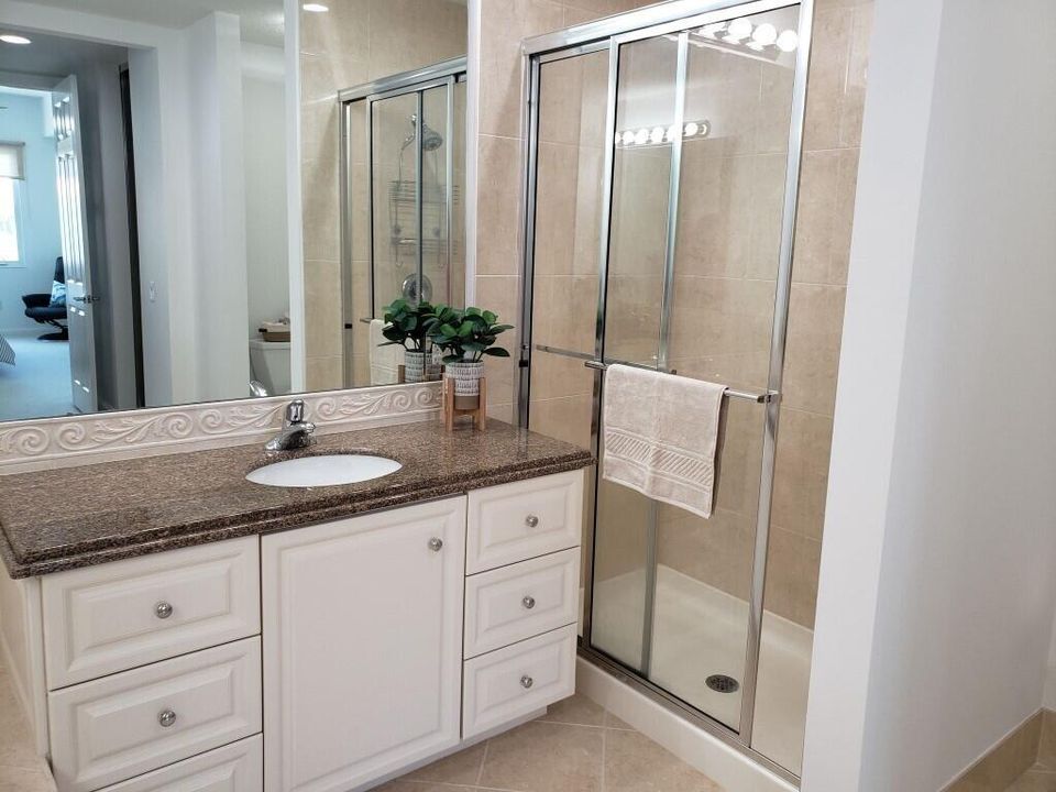 10.204-3 master bath (Medium)