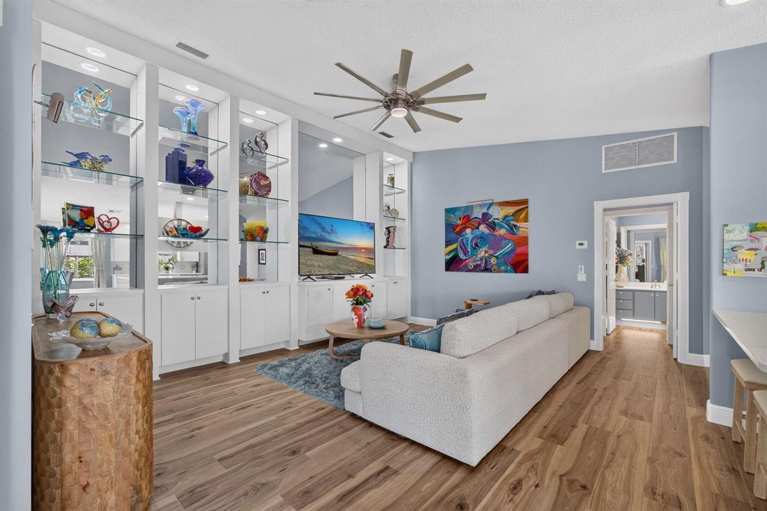 4-Living Rm