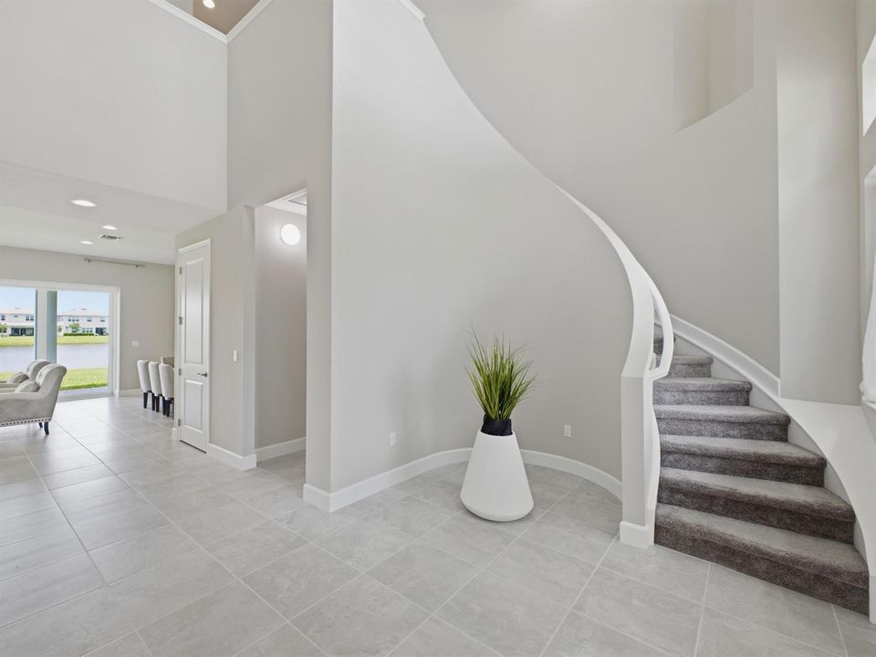 Stairs_to_2nd_Floor