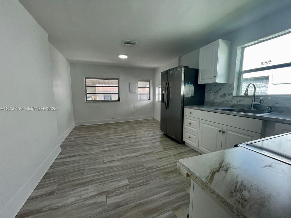 For Rent: $3,750 (2 beds, 2 baths, 1200 Square Feet)