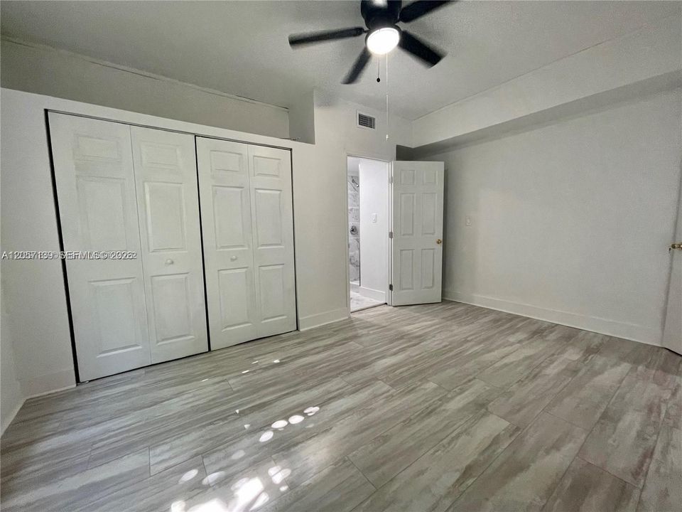 For Rent: $3,750 (2 beds, 2 baths, 1200 Square Feet)