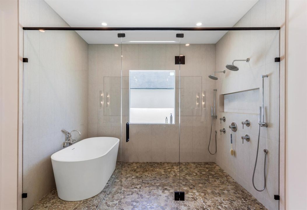PRIMARY_BATHROOM_SHOWER