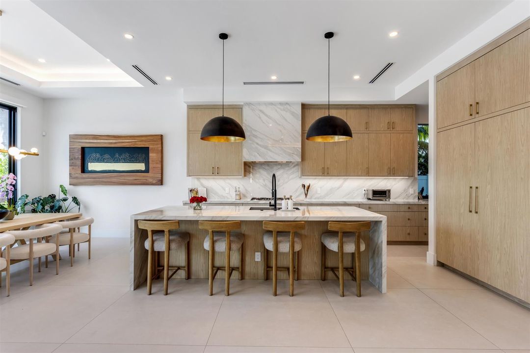 KITCHEN_STRAIGHT