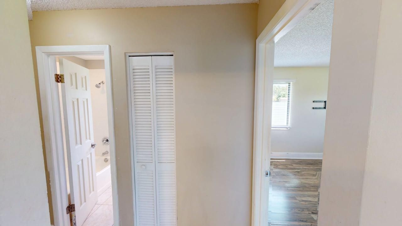 Lien Closet