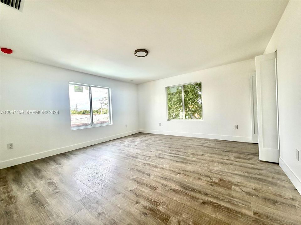 В аренду: $3,575 (4 спален, 2 ванн, 1675 Квадратных фут)