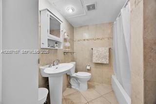 For Sale: $379,000 (3 beds, 2 baths, 1040 Square Feet)
