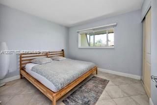 For Sale: $379,000 (3 beds, 2 baths, 1040 Square Feet)