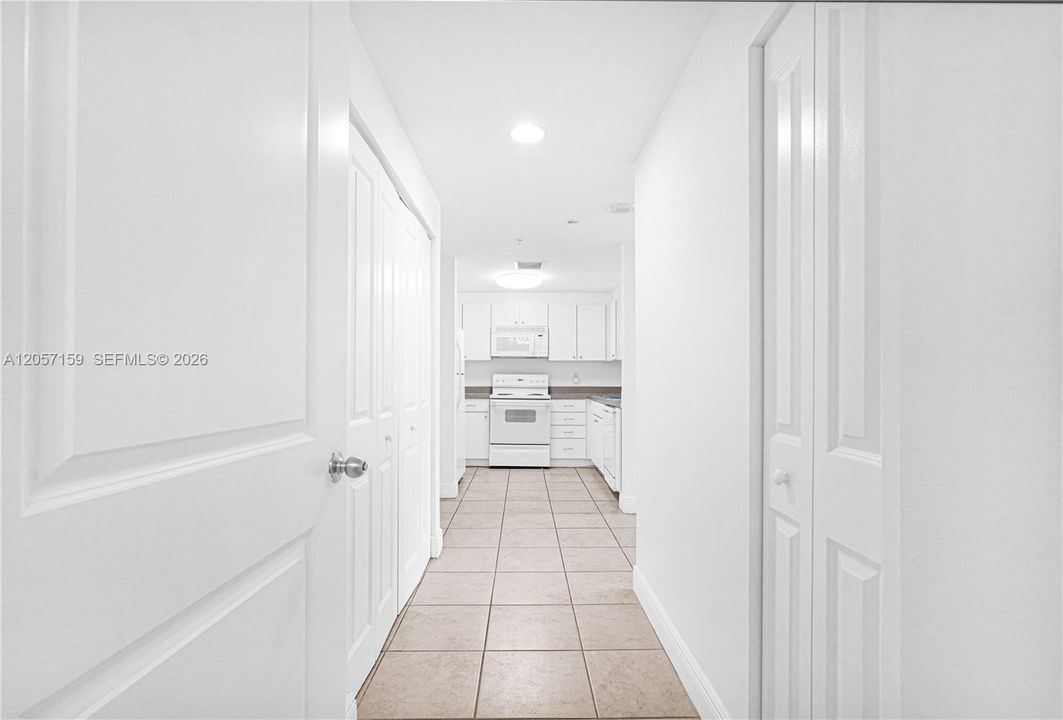 En Venta: $410,000 (1 camas, 1 baños, 860 Pies cuadrados)
