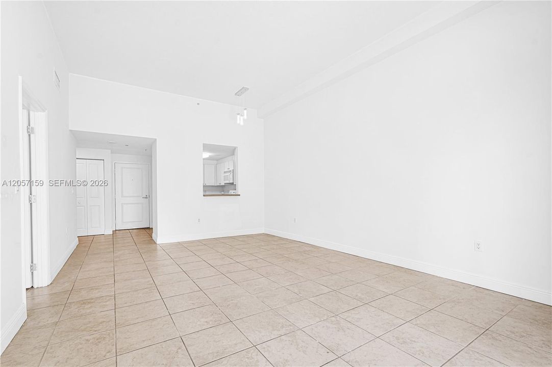 En Venta: $410,000 (1 camas, 1 baños, 860 Pies cuadrados)