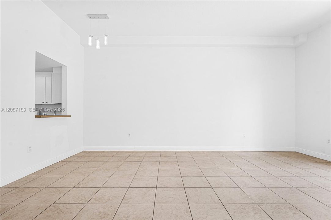 En Venta: $410,000 (1 camas, 1 baños, 860 Pies cuadrados)
