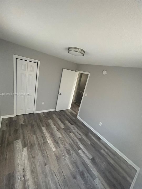 В аренду: $1,750 (2 спален, 1 ванн, 675 Квадратных фут)