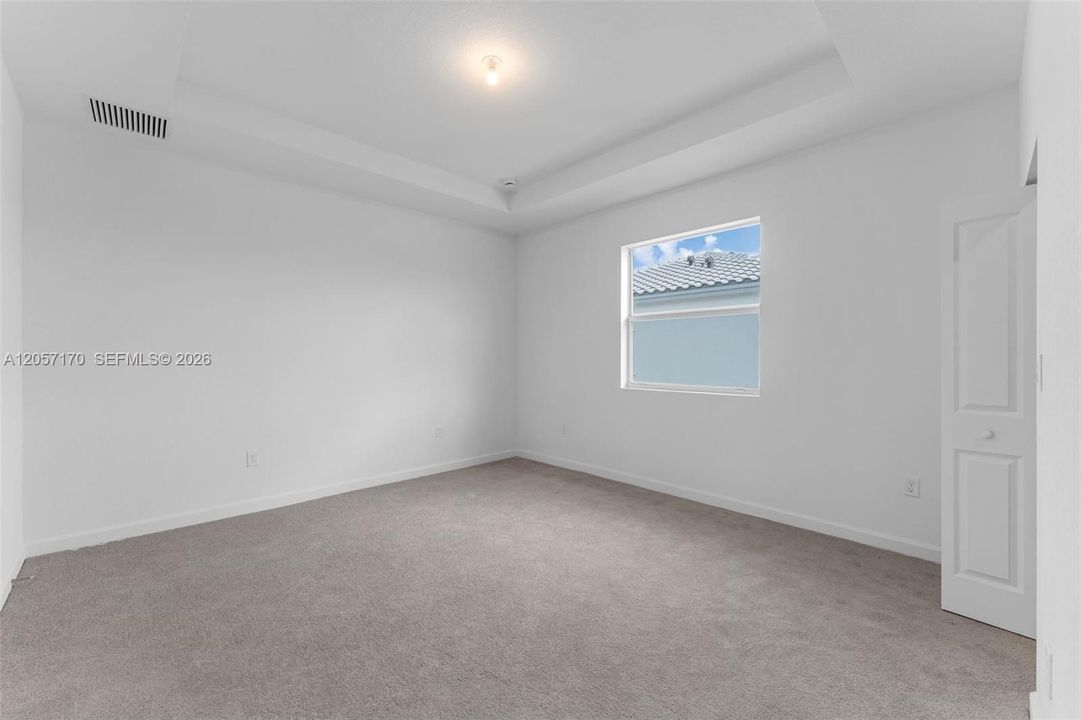 В аренду: $2,600 (4 спален, 3 ванн, 1615 Квадратных фут)