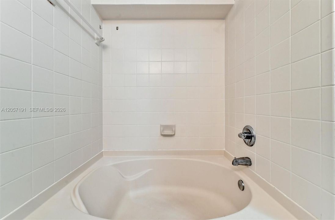 В аренду: $2,750 (2 спален, 1 ванн, 1437 Квадратных фут)