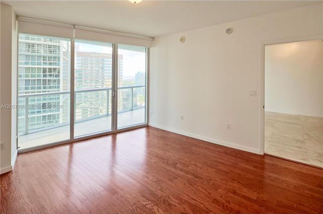В аренду: $3,400 (1 спален, 1 ванн, 816 Квадратных фут)