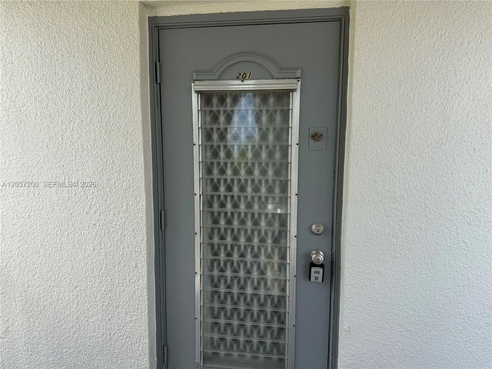 En Venta: $115,000 (2 camas, 2 baños, 850 Pies cuadrados)