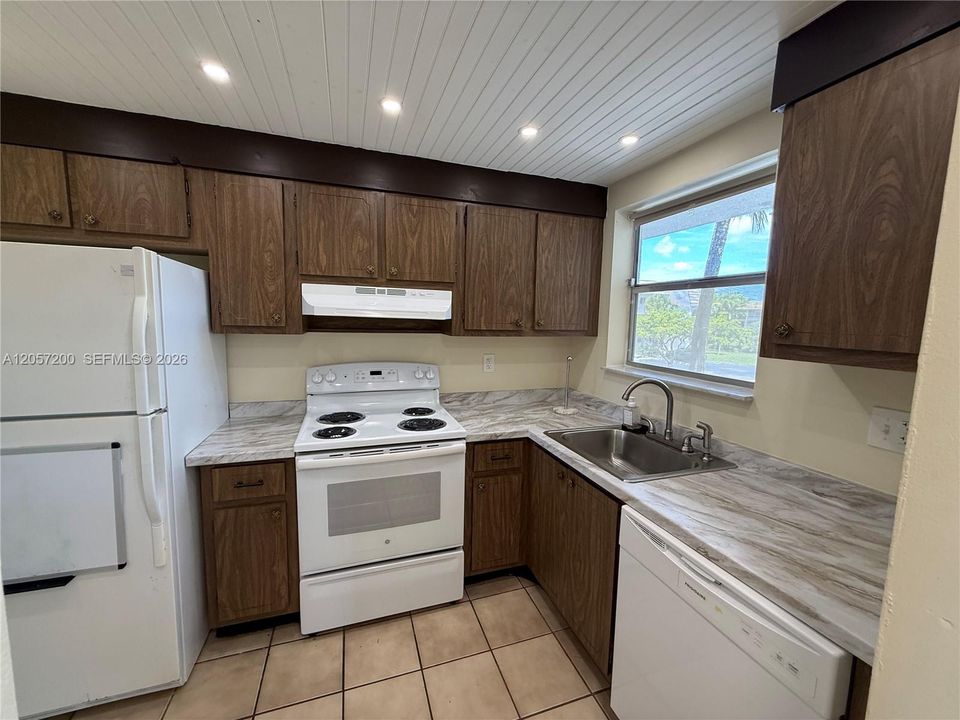 En Venta: $115,000 (2 camas, 2 baños, 850 Pies cuadrados)