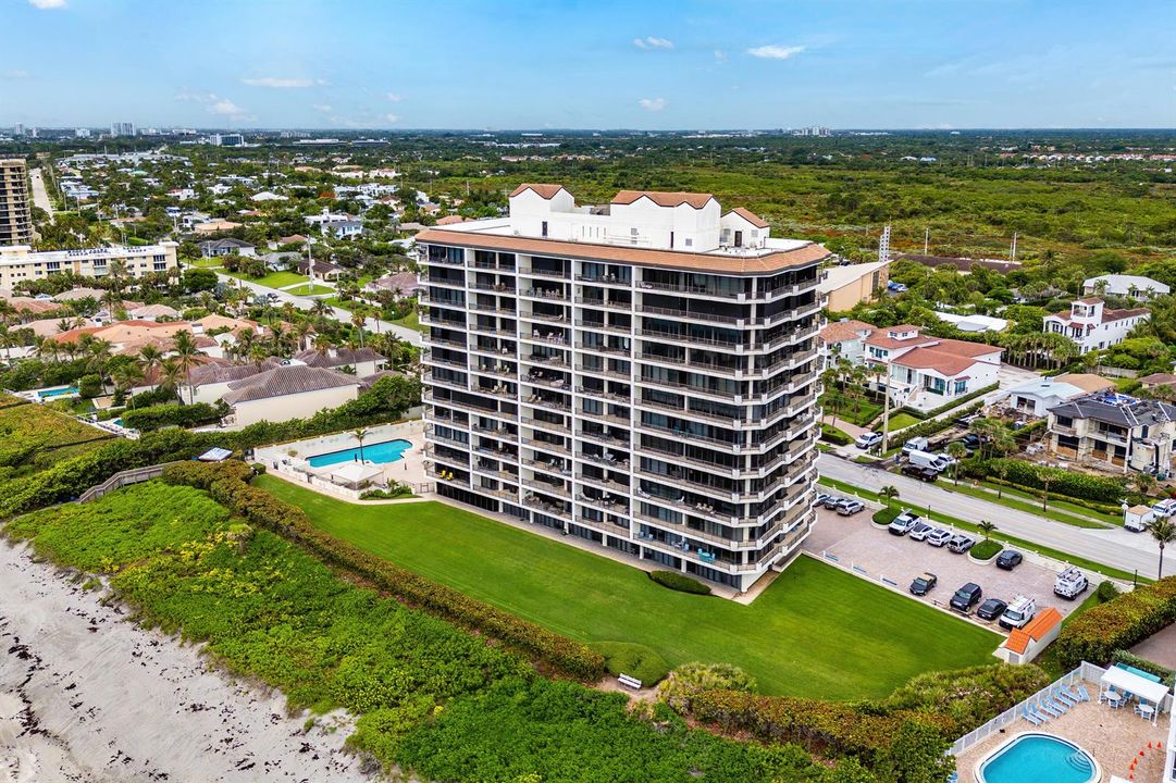 041-800OceanDrive-204-JunoBeach-FL-33408