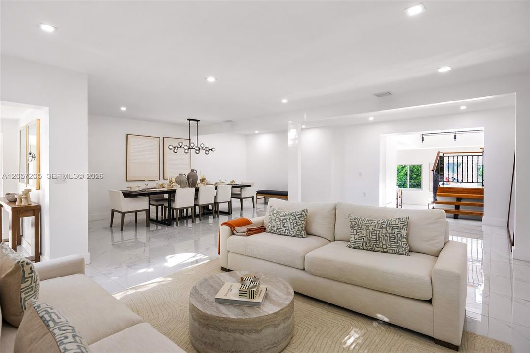 For Sale: $2,950,000 (6 beds, 6 baths, 4496 Square Feet)