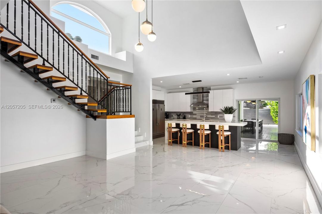 For Sale: $2,950,000 (6 beds, 6 baths, 4496 Square Feet)