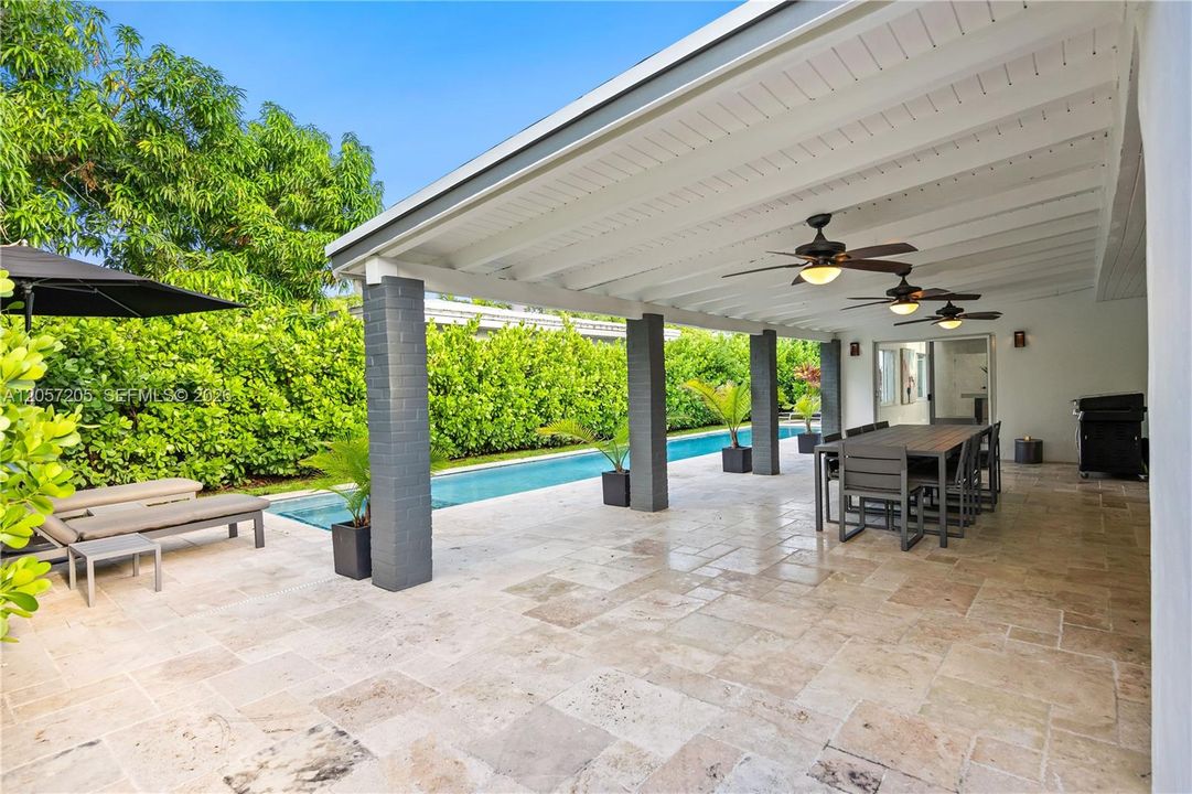 For Sale: $2,950,000 (6 beds, 6 baths, 4496 Square Feet)