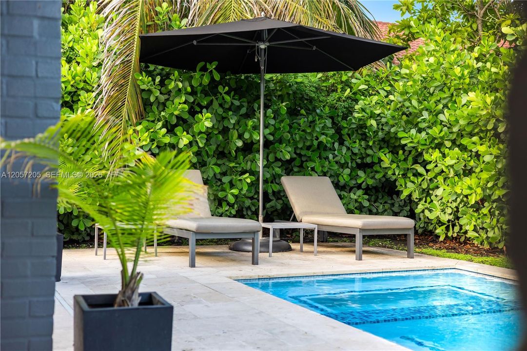For Sale: $2,950,000 (6 beds, 6 baths, 4496 Square Feet)