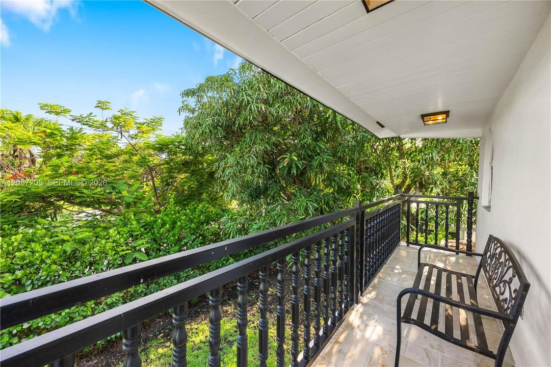 For Sale: $2,950,000 (6 beds, 6 baths, 4496 Square Feet)