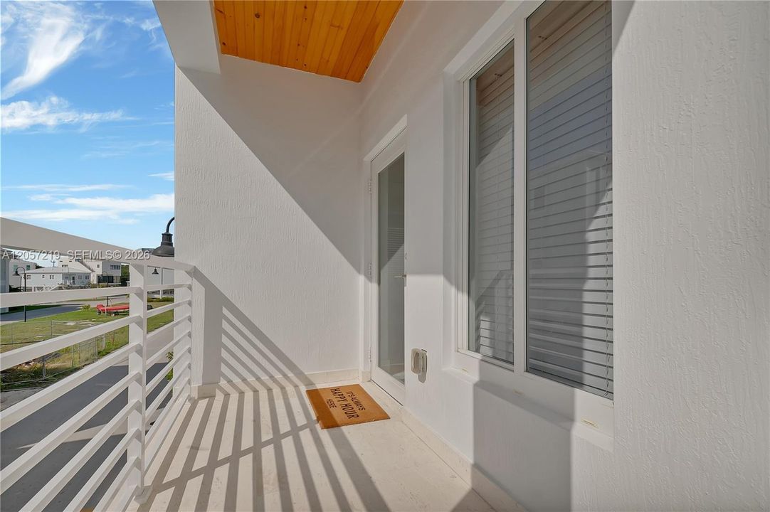 На продажу: $995,000 (3 спален, 2 ванн, 1655 Квадратных фут)