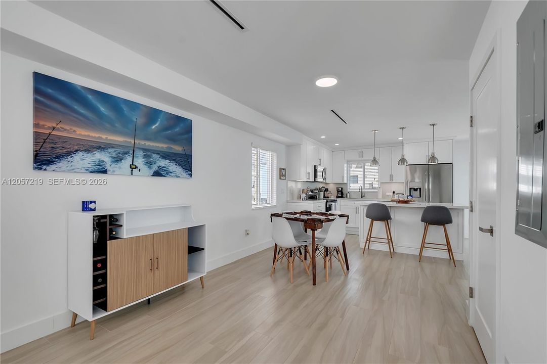 На продажу: $995,000 (3 спален, 2 ванн, 1655 Квадратных фут)