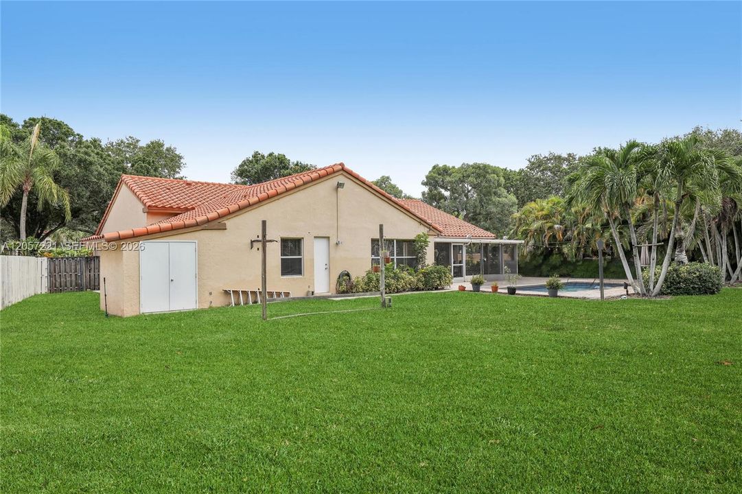 В аренду: $4,900 (4 спален, 2 ванн, 2301 Квадратных фут)