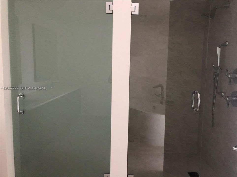 For Rent: $8,000 (3 beds, 4 baths, 2018 Square Feet)