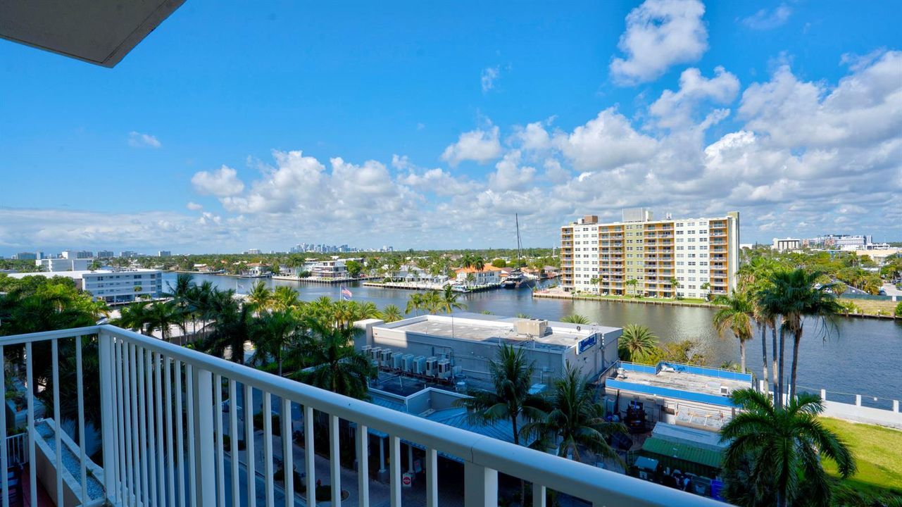 3020 Northeast 32nd Ave unit 606-15