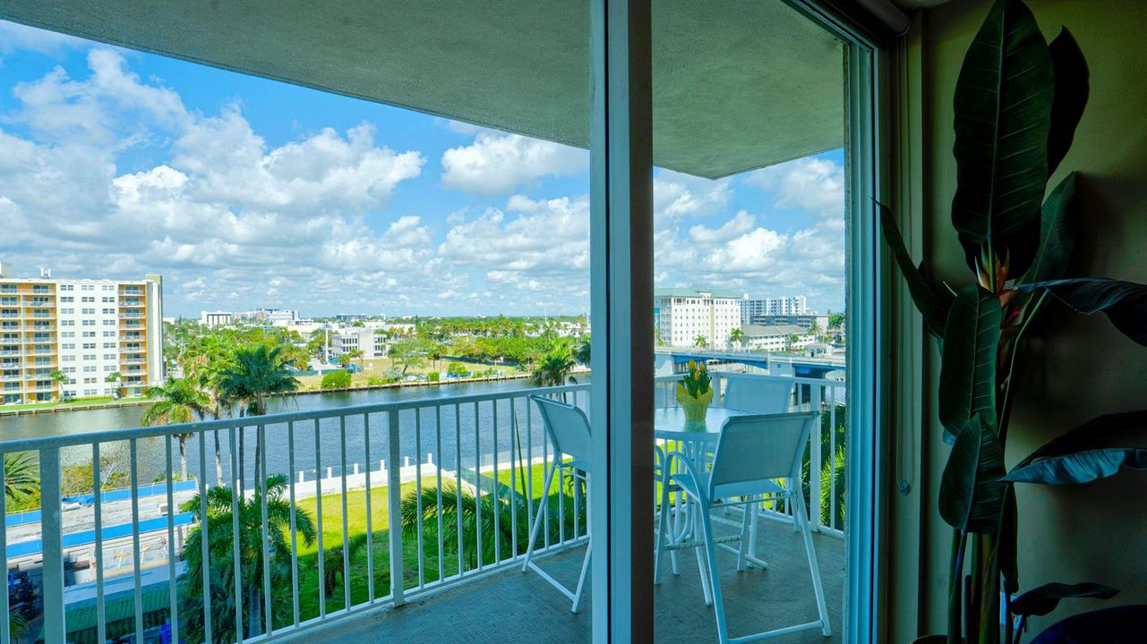 3020 Northeast 32nd Ave unit 606-17